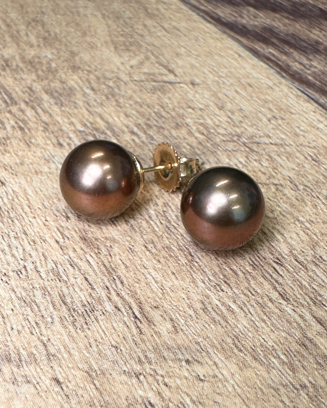 14k Tahitian Pearl Studs