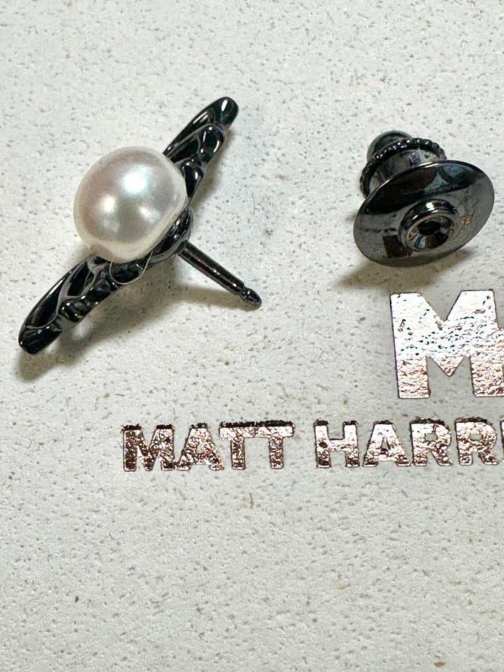 Bat Pearl Pin