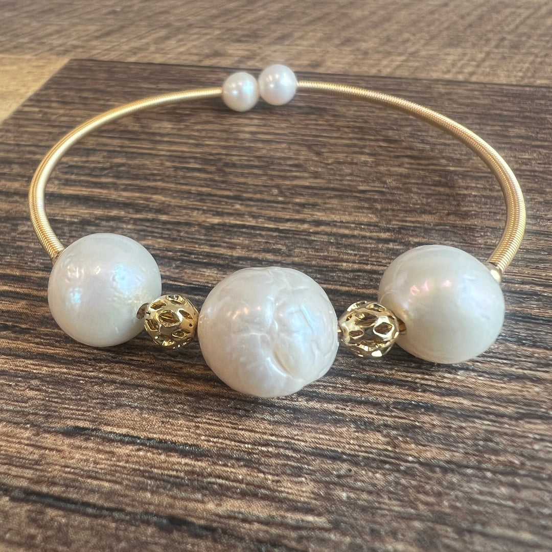 Large Freshwater Edison Pearl Bracelet