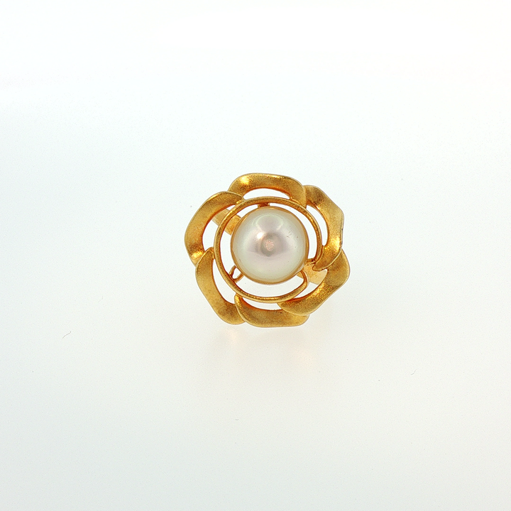 Matte Yellow Gold Floral Edison Pearl Cocktail Ring
