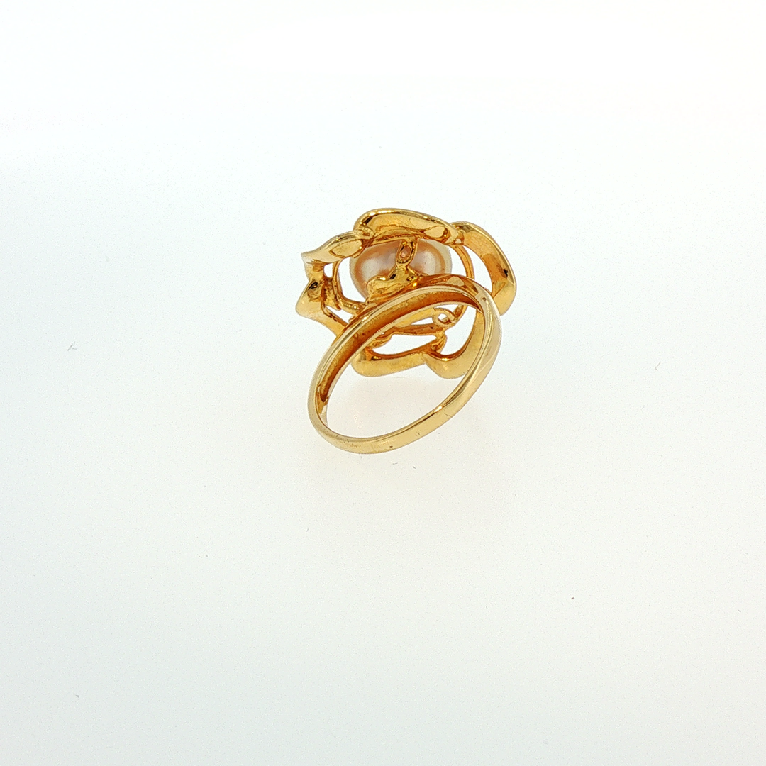 Matte Yellow Gold Floral Edison Pearl Cocktail Ring