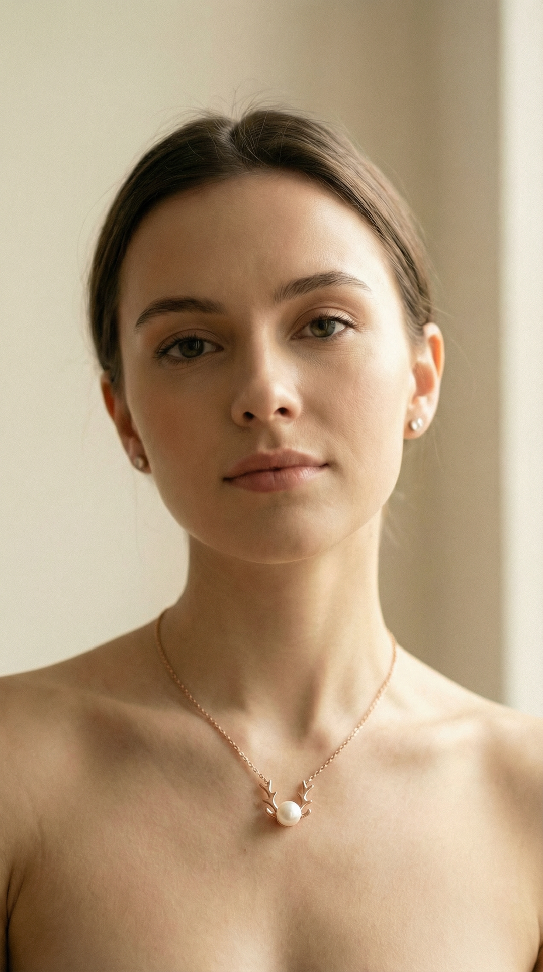 Deer Freshwater Pearl Neckalce