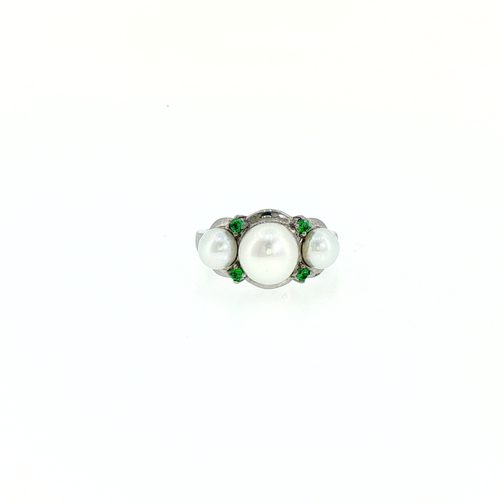 Freshwater Pearl Ring with Green Accents