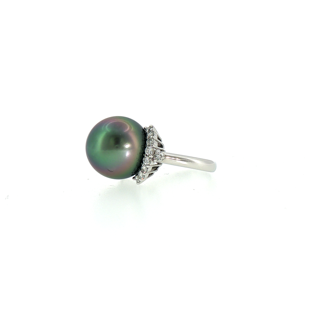 Tahitian Black Pearl Platinum Ring with Diamonds