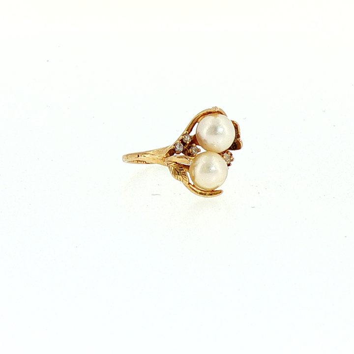Vintage Two-Pearl Floral Ring in 14k Yellow Gold