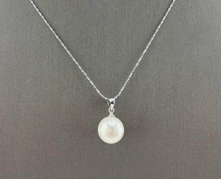 Large Freshwater Pearl Pendant Necklace