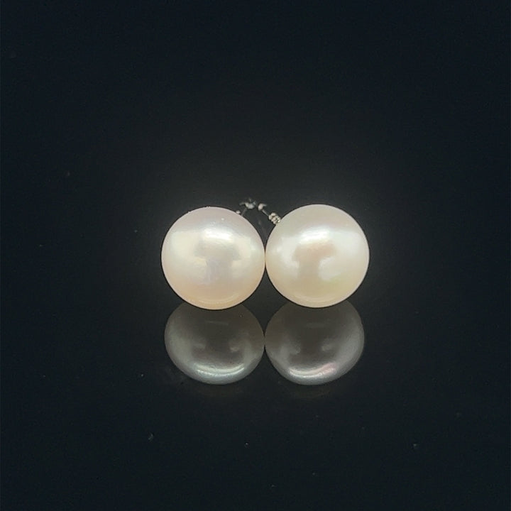 Freshwater Pearl Studs 8-9mm