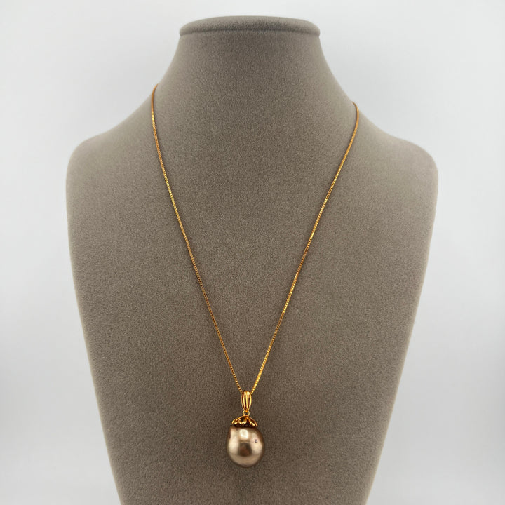 Rose Gold Freshwater Pearl Neclace