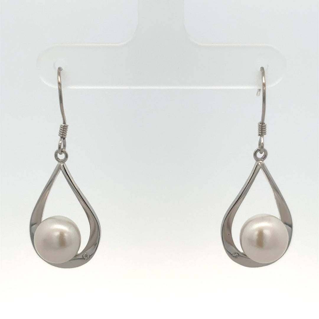 Sterling Silver Freshwater Pearl Dangle Earrings