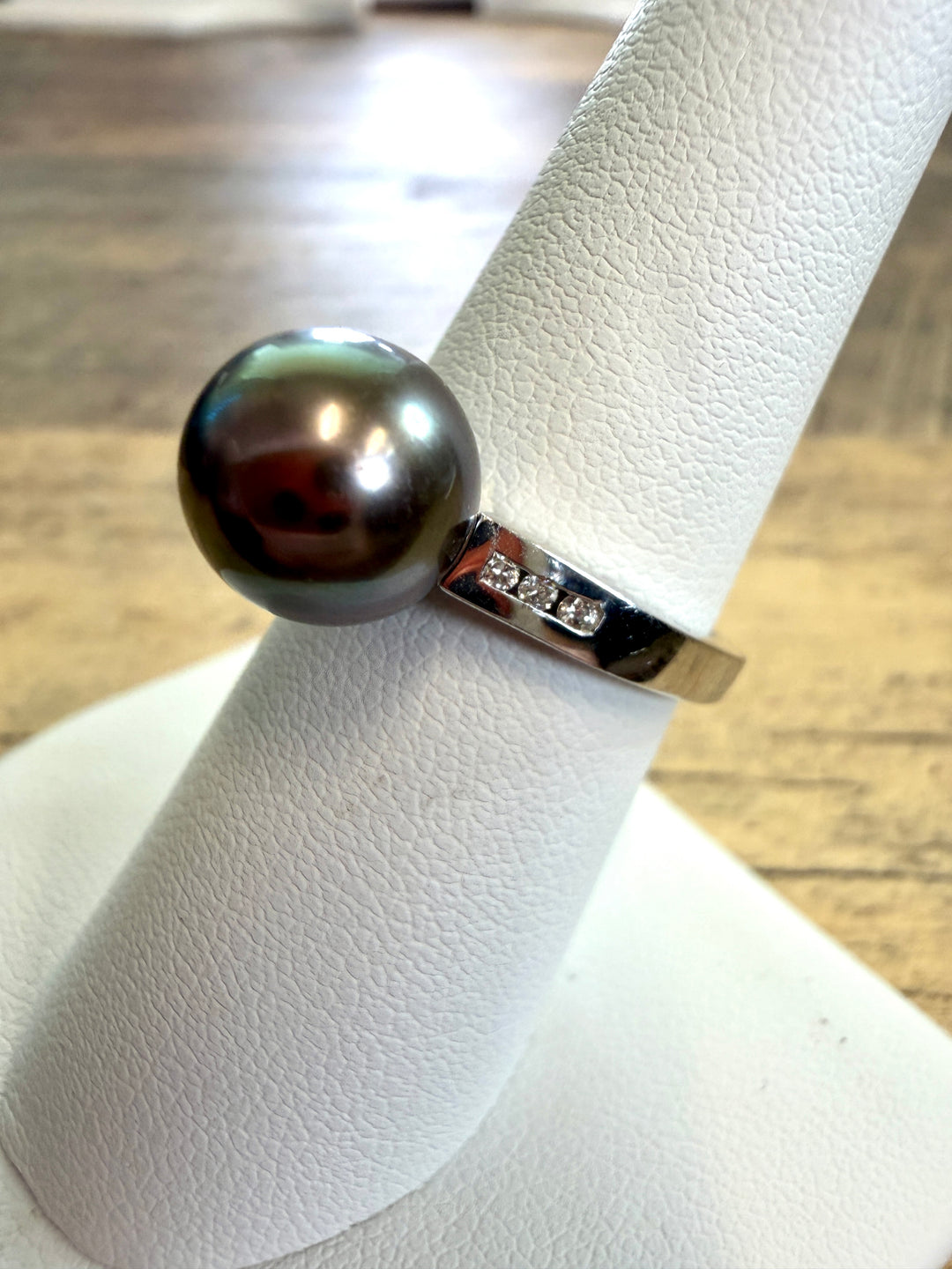 Tahitian Black Pearl Solitaire Ring in 14k White Gold with Diamonds
