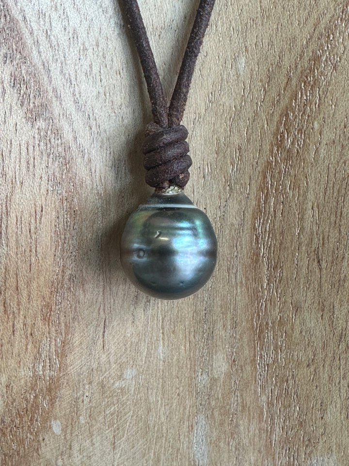 Large Tahitian Pearl on Leather Necklace