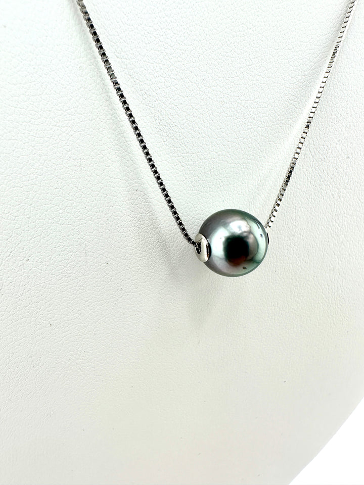 Single Tahitian Pearl Pendant Necklace