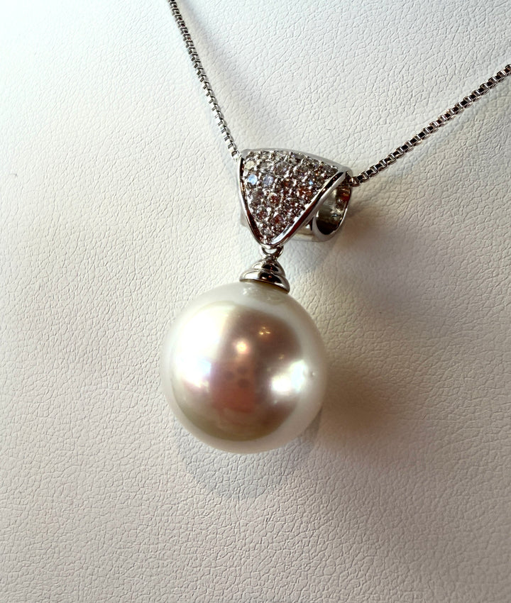 Large South Sea Pearl Pendant with Diamonds