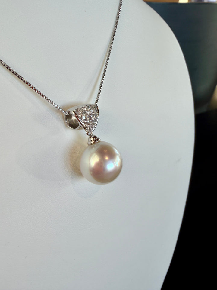 Large South Sea Pearl Pendant with Diamonds