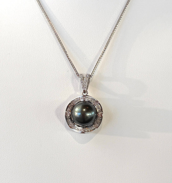 Tahitian Pearl Pendant Necklace