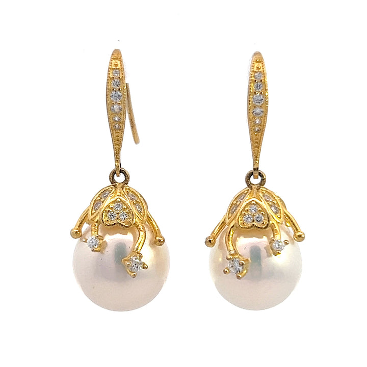 Edison Pearl Earrings