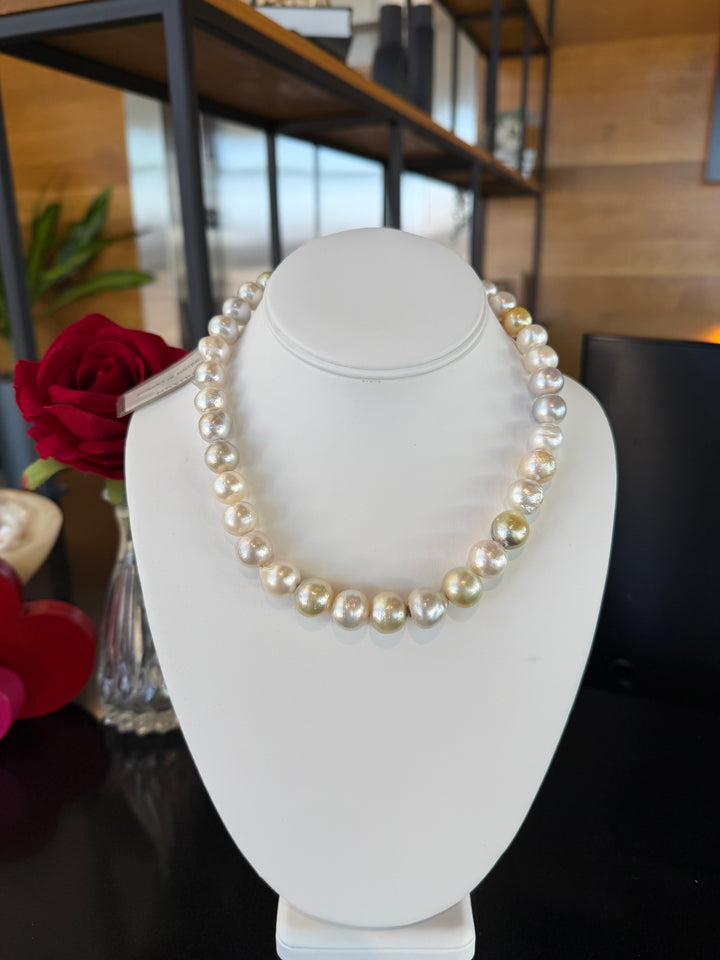 South Sea Pearl Strand (Unstrung)