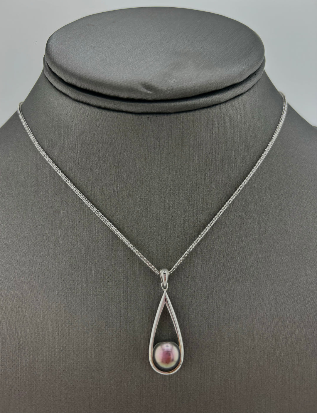 Freshwater Pearl (dyed) Sterling Silver Pendant Necklace