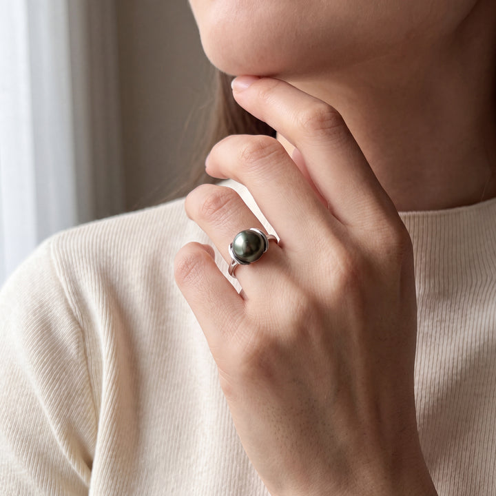 Incredible Color Tahitian Pearl  14k White Gold Ring