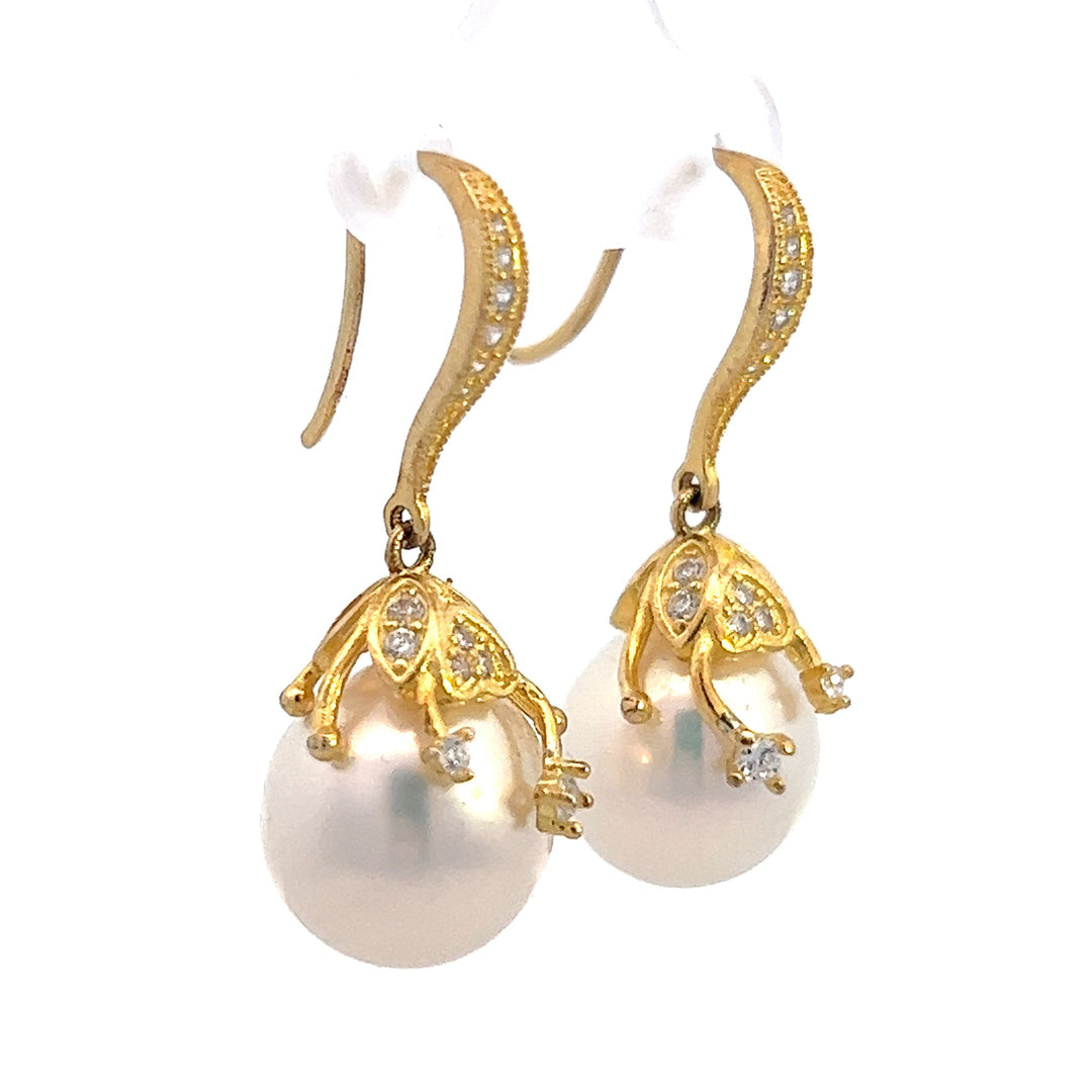 Edison Pearl Earrings