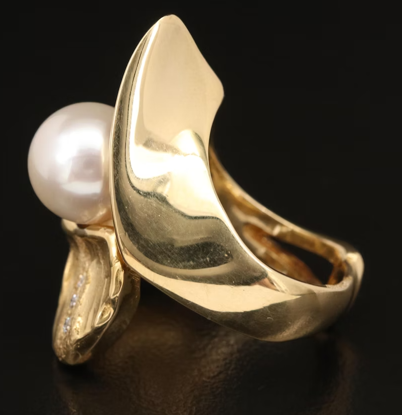 18k Diamond Pearl Ring