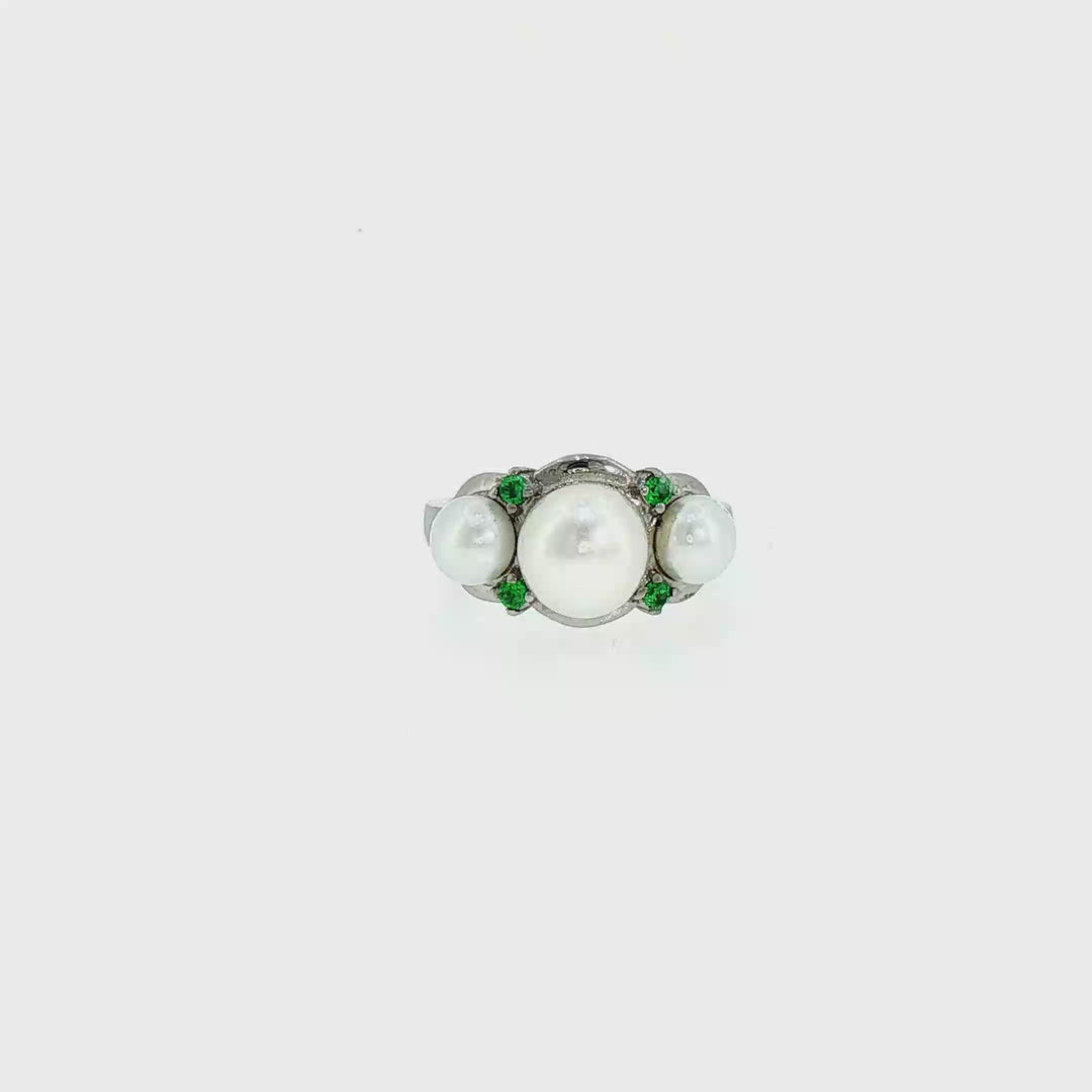 Freshwater Pearl Ring with Green Accents