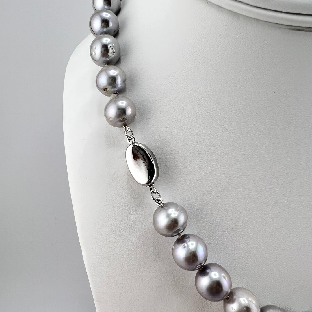 Silver Freshwater Pearl Necklace